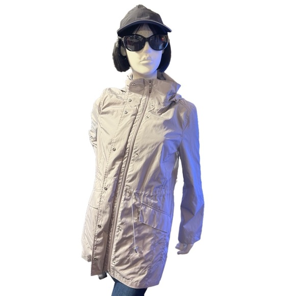 Cole Haan Signature Women’s Hooded Windbreaker/Rain Jacket, Size M - Picture 1 of 4